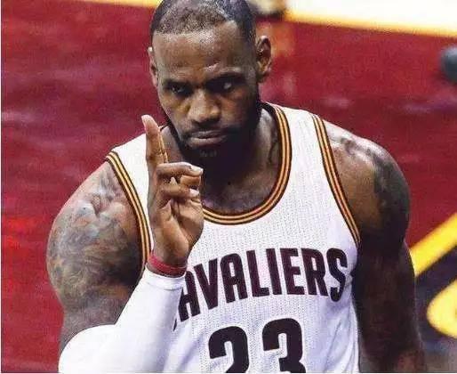 詹姆斯21大爆料视频,揭秘NBA幕后真相与个人心路历程  第3张